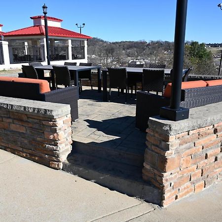Giles Hotel Inn And Suites Pulaski Exterior foto