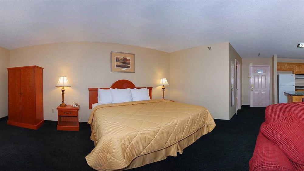 Giles Hotel Inn And Suites Pulaski Exterior foto